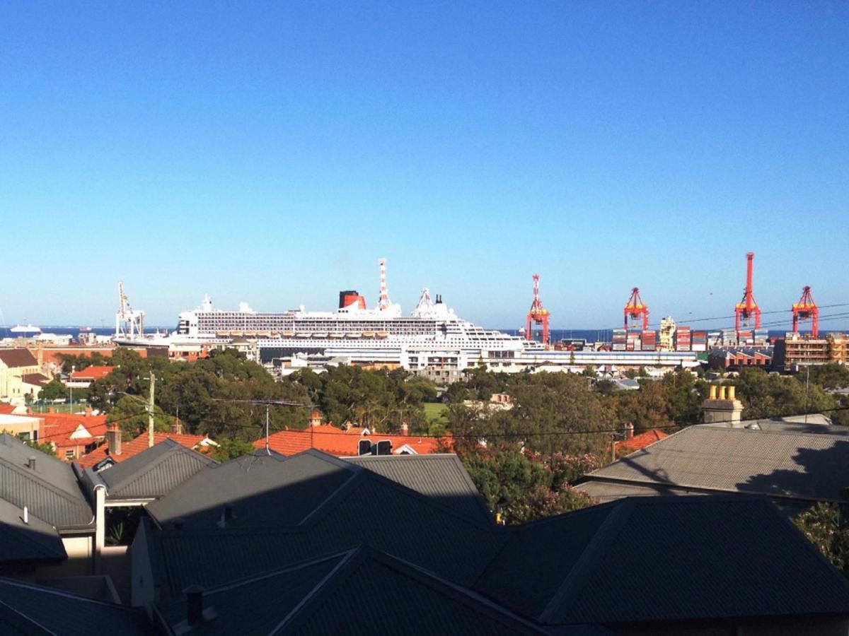 Studio 101 - First Floor Fremantle Studio Apartment Экстерьер фото